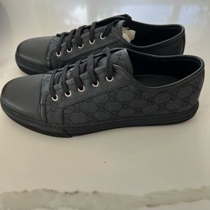 Authentic men’s Gucci sneakers